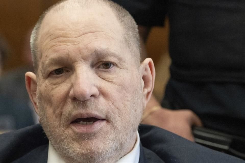 Harvey Weinstein enfrentará un nuevo juicio por violación y abuso sexual en Nueva York, con un jurado mayoritariamente femenino.