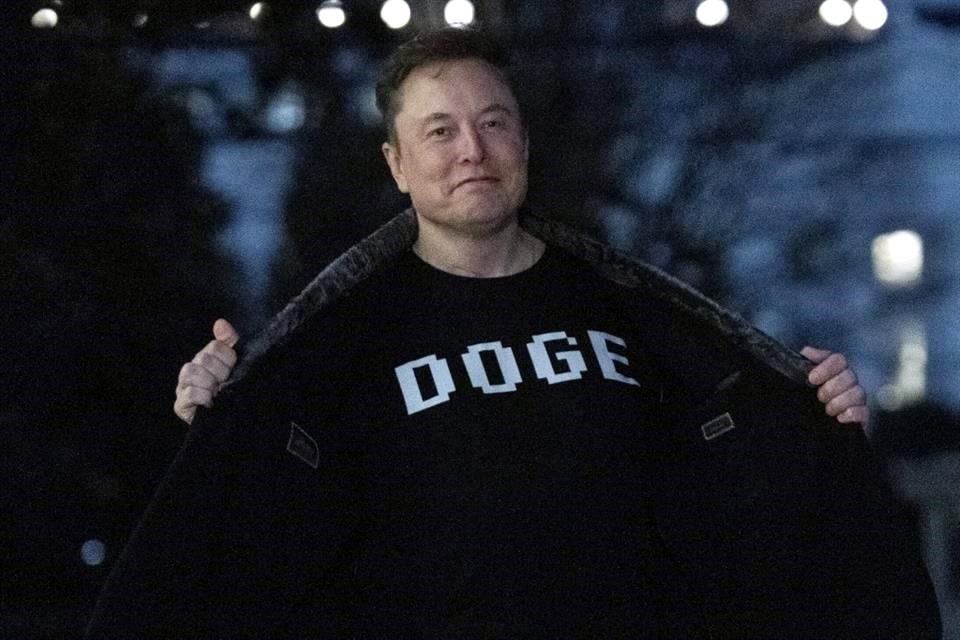 Musk aseguró que le dedicará más tiempo a Tesla a partir de mayo y menos al Gobierno tras caídas de empresa el primer trimestre del año.