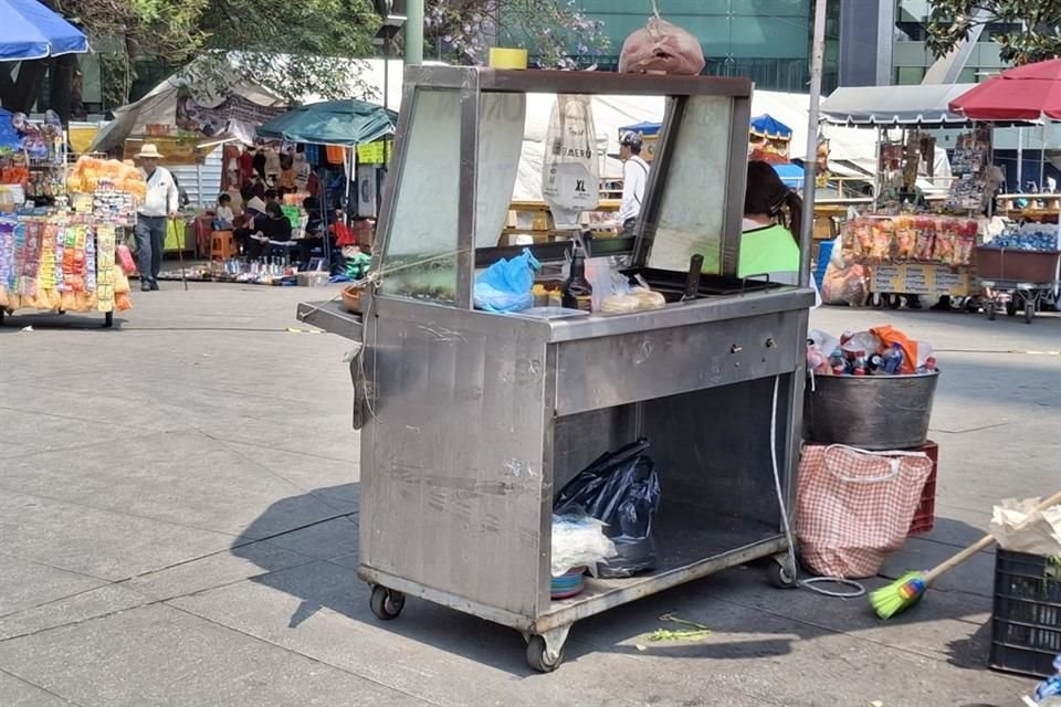 'Sí es importante (contar con medidas de seguridad), con cada dirigente cambia, lo pide alguno, pero no nos han pedido ahorita', dijo comerciante informal.