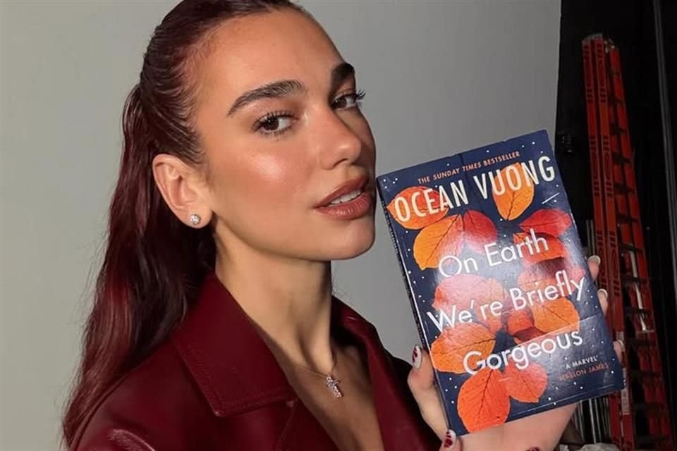 'En la Tierra Somos Fugazmente Grandiosos', de Ocean Vuong, fue uno de sus libros recomendados.