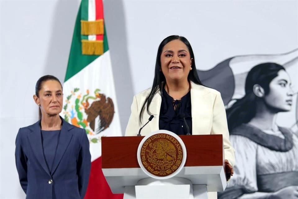 Ante señalamientos de diputados morenistas, Sheinbaum salió en defensa de la Secretaria del Bienestar, quien estuvo presente en la conferencia en Palacio.