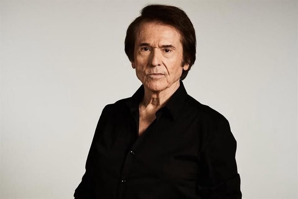 Cuatro meses después, 'con enorme emoción, puedo deciros que me encuentro muy bien y profundamente agradecido', afirmó este miércoles Raphael.