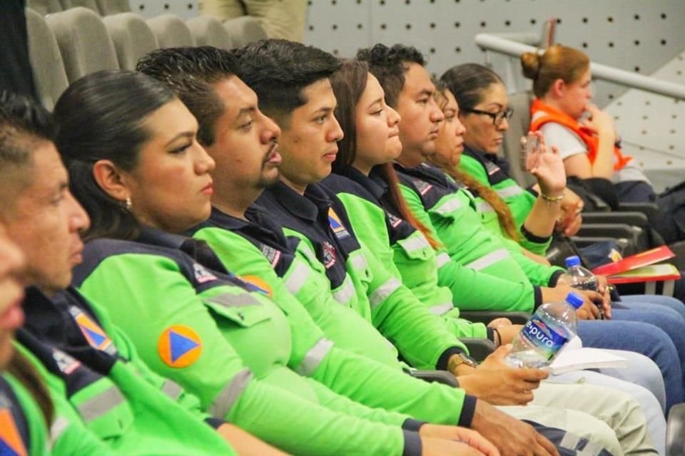 U total de 90 empleados de la actual Administración recibieron un curso impartido por personal de Petróleos Mexicanos y la Coordinación Nacional de Protección Civil.