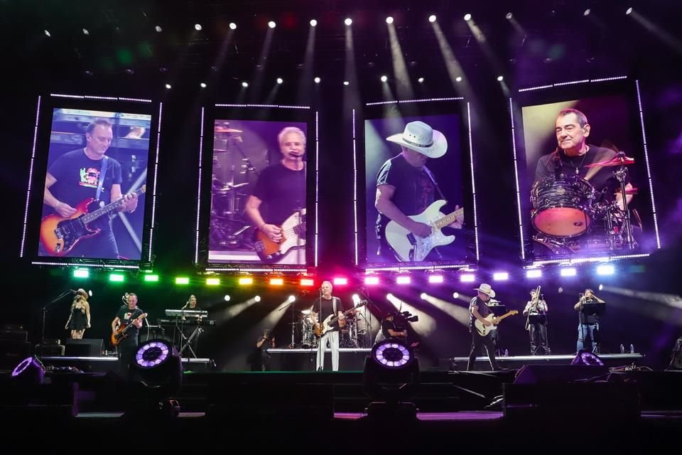 Desde la A y hasta la Z, los Hombres G recorrieron el abecedario del pop rock en español.