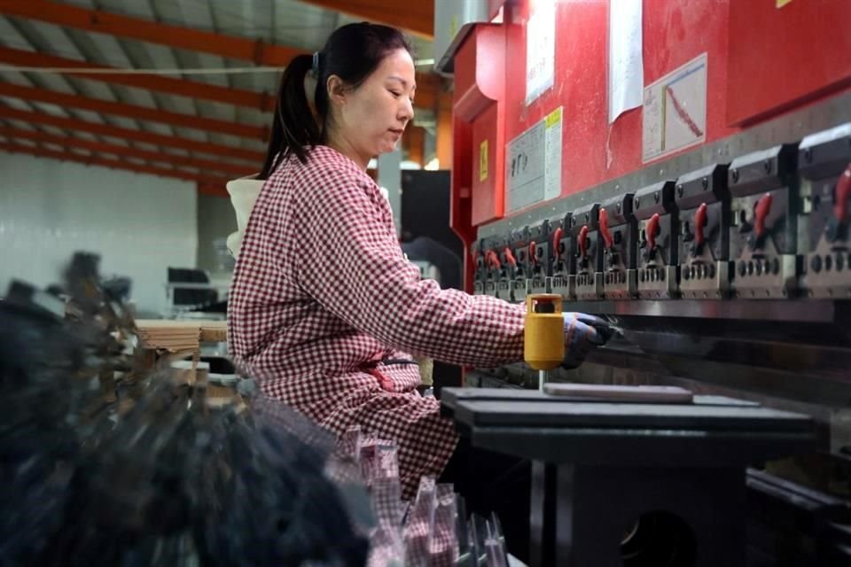 China exigió a Estados Unidos que revocara todos los aranceles unilaterales y afirmó que no había negociaciones en curso para alcanzar un acuerdo comercial.