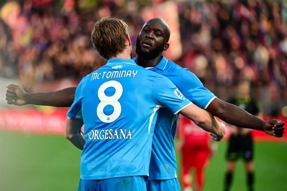 El Napoli acecha el título.