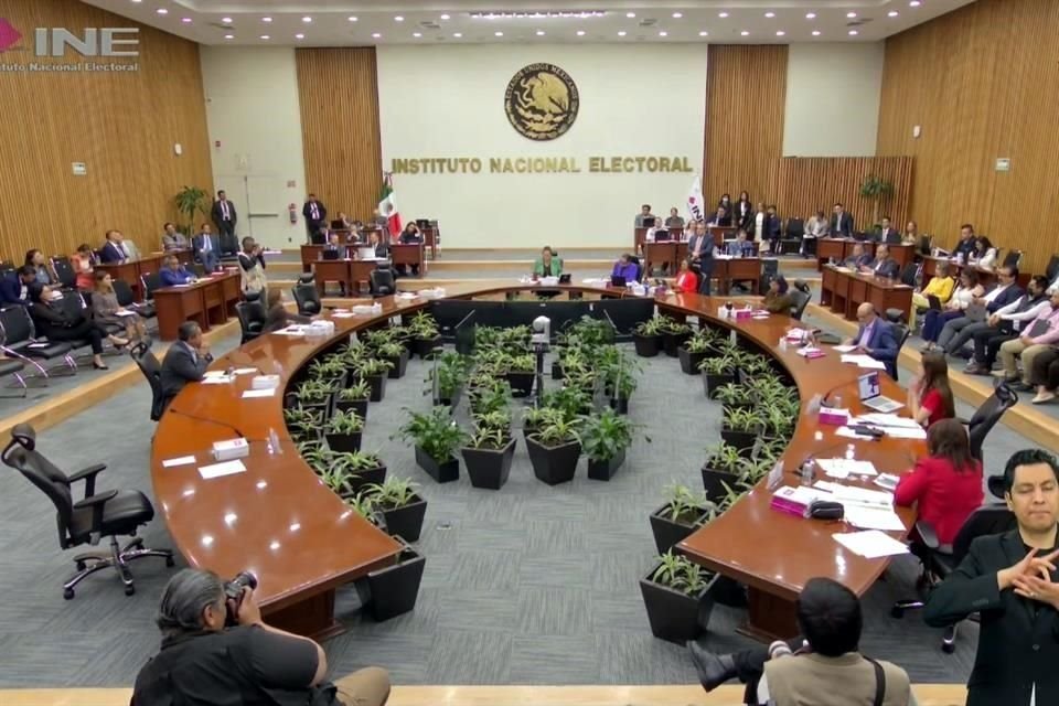 Consejeras electorales advirtieron que INE anulará triunfo de candidatos al Poder Judicial si se confirman presuntos delitos en su contra.