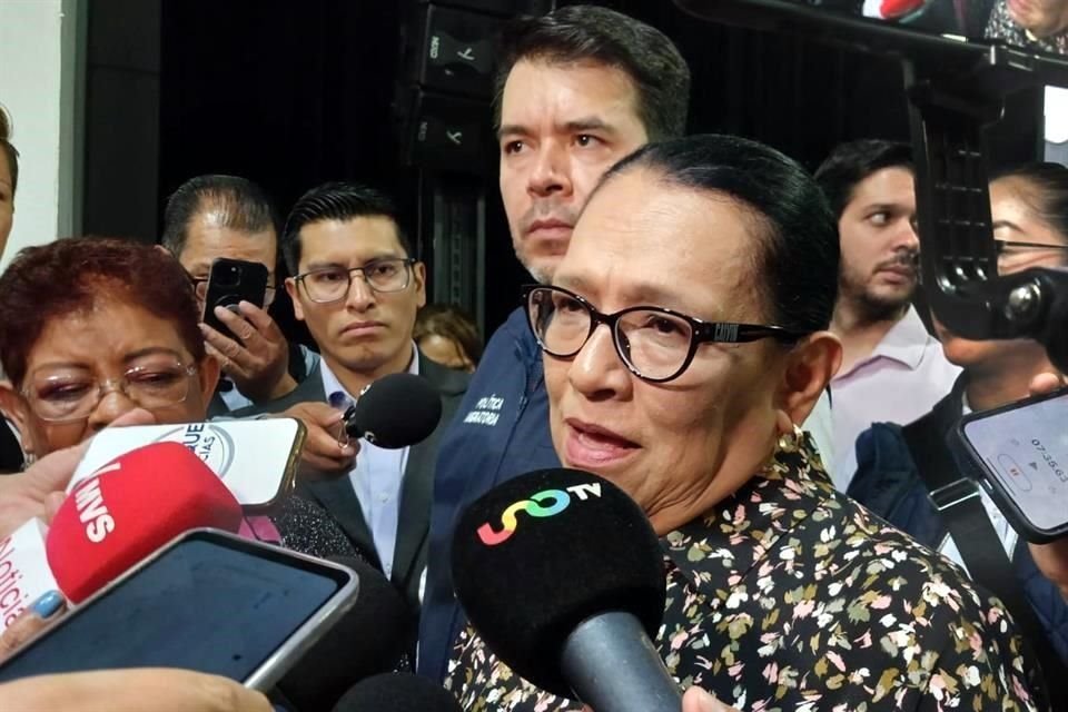 La Secretaria de Gobernación, Rosa Icela Rodríguez, afirmó que la iniciativa sobre desaparecidos será abordada en un periodo extraordinario de sesiones. 
