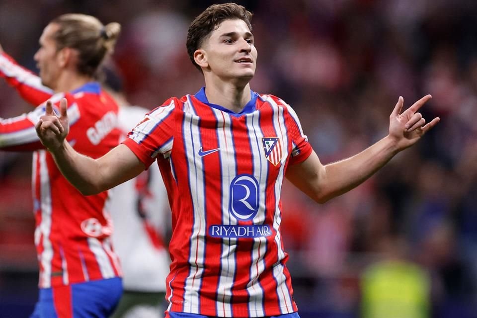 Julián Álvarez marcó uno de los goles en el triunfo de los Colchoneros.