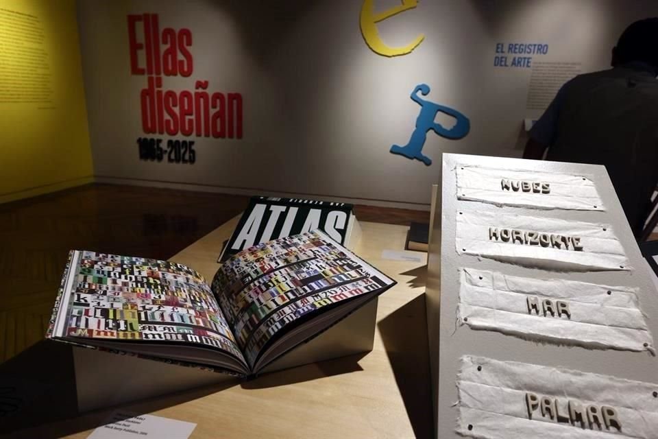 'Ellas diseñan. 1965-2025' reúne el trabajo de 27 diseñadoras, cuyas aportaciones trazan la historia de la industria editorial en México.