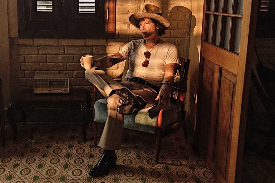 Enrique Bunbury estrena este viernes su disco 'Cuentas Pendientes', y ahora quiere ampliar su abanico de sonidos con flamenco y salsa.
