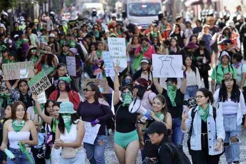 La CDH y la organización GIRE alertaron por este incremento, pues sólo fortalece la criminalización de un fenómeno que debería abordarse sólo desde la salud pública. 