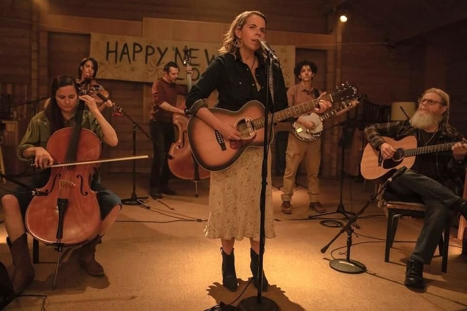 El responsable del soundtrack de la serie 'The Last of Us', donde acaba de hacer un cameo, fue invitado por una escuela de artes de la capital española para comenzar el proyecto.
