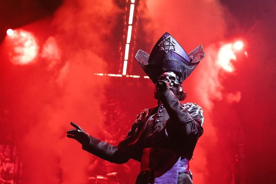 El líder de la banda sueca de hard rock Ghost compartió, en entrevista exclusiva, su impresión sobre la restricción que impuso para su recién estrenado SkeleTour 2025.