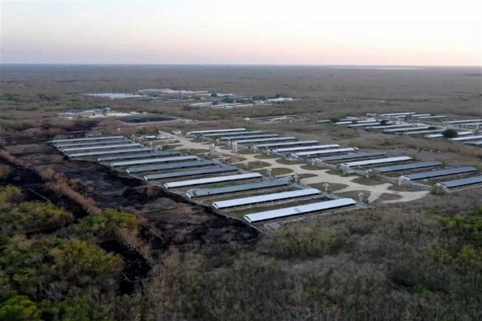 La operación de la granja ha sido motivo de protestas y litigios desde 2023.