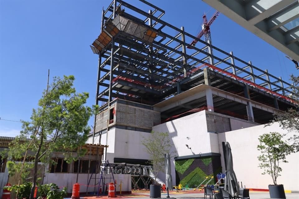 El proyecto original incluye la construcción de viviendas para renta. Es el gran pendiente a la fecha, en Martín Carrera. 