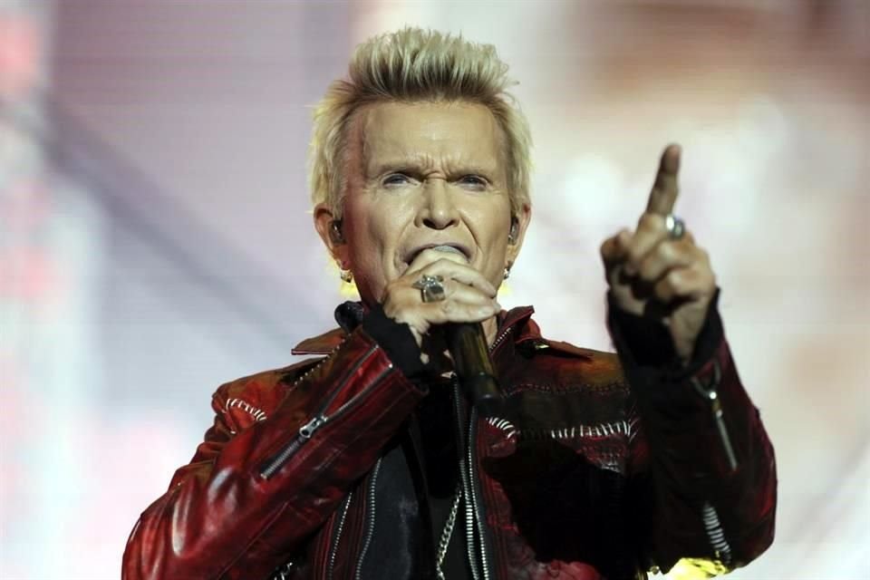 Billy Idol compartió detalles de su álbum, su documental, sus adicciones y la nominación al Salón de la Fama del Rock & Roll.