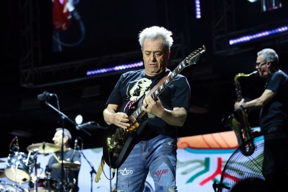 Hombres G en concierto