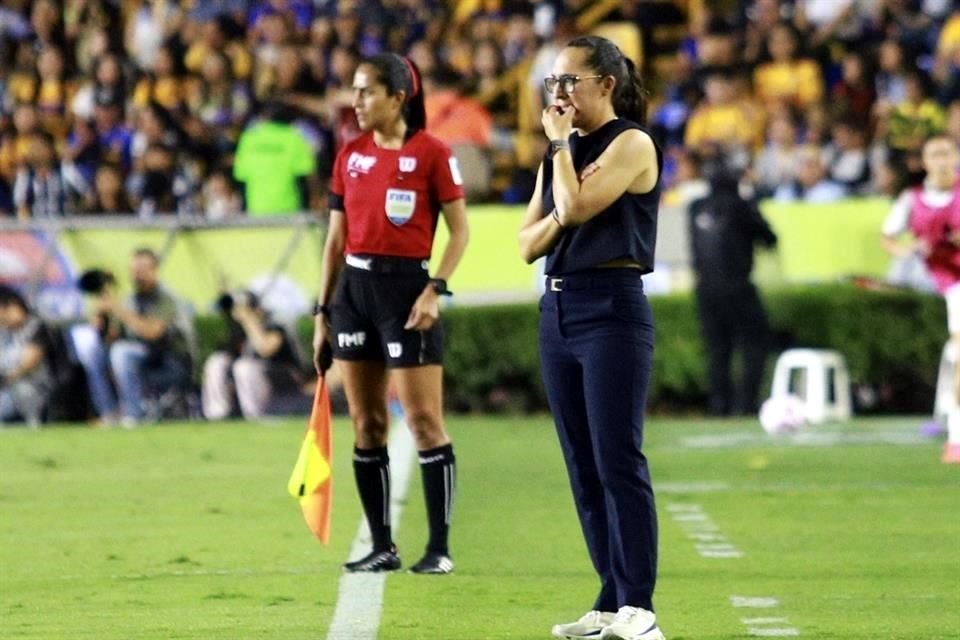 Amelia Valverde dijo que tampoco se quieren poner como favoritas para avanzar.