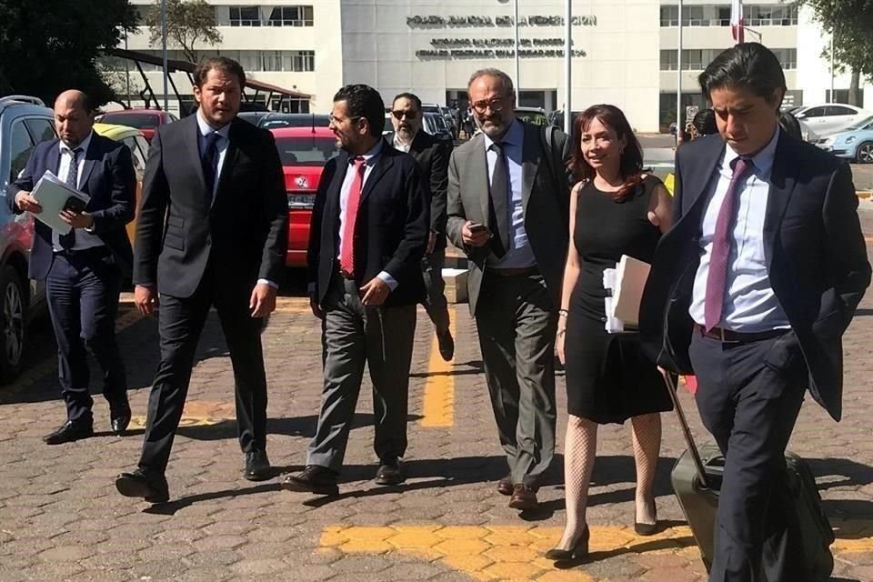 De izquierda a derecha, Isaac Pérez Rodríguez, César Omar González Hernández y Juan Antonio Araujo Riva Palacio.