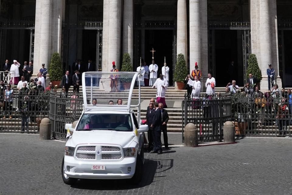 El féretro del Papa Francisco llegó a la Basílica de Santa María la Myor para ser sepultado, tal y como lo pidió en su testamento.