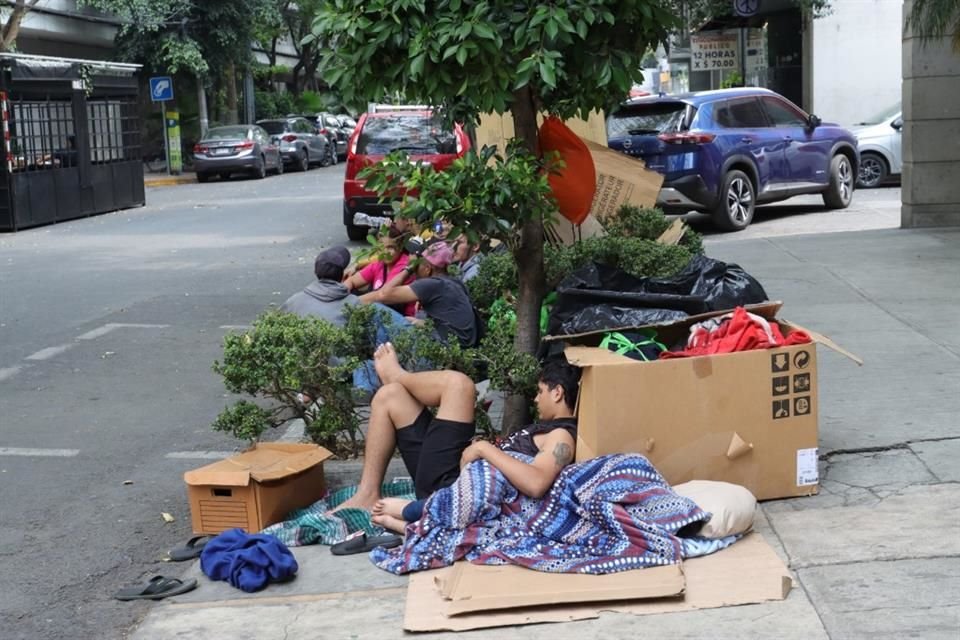 Desde 2023, en la CDMX se han instalado campamentos de personas en tránsito en la vía pública, los cuales habían generado reclamos por parte de vecinos.