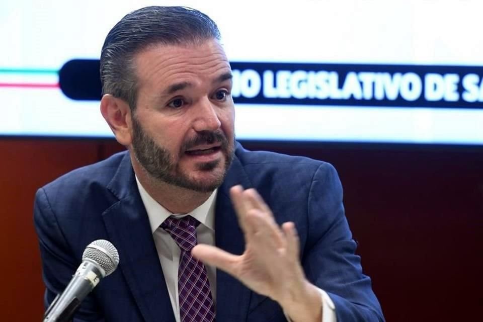 El presidente de la Comisión de Radio y TV en San Lázaro, el panista Miguel Monraz, convocó a un foro de diálogo.