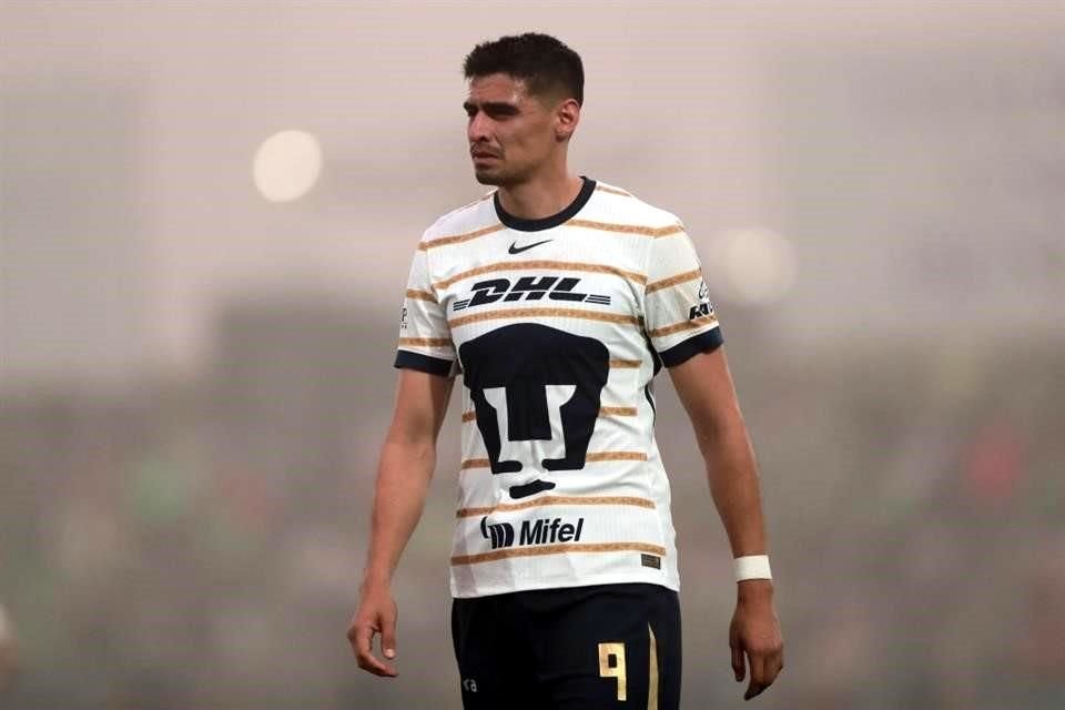 Pese a poner en ventaja a los Pumas, Guillermo Martínez fue expulsado desde el primer tiempo, pero los felinos aguantaron hasta los penaltis.