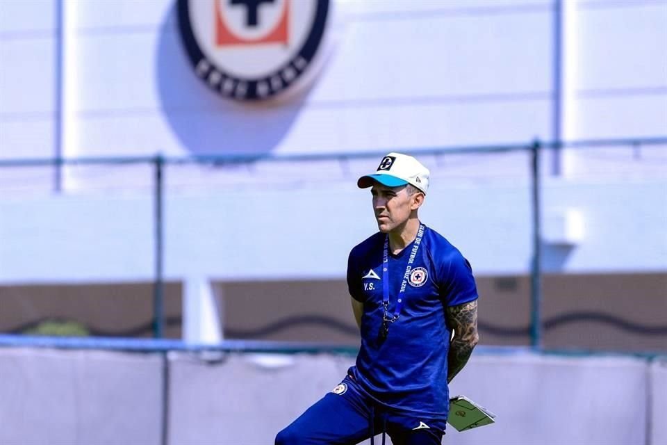 Vicente Sánchez confía en su plantel y sabe que primero está el compromiso de la Semifinal y después la Liguilla.