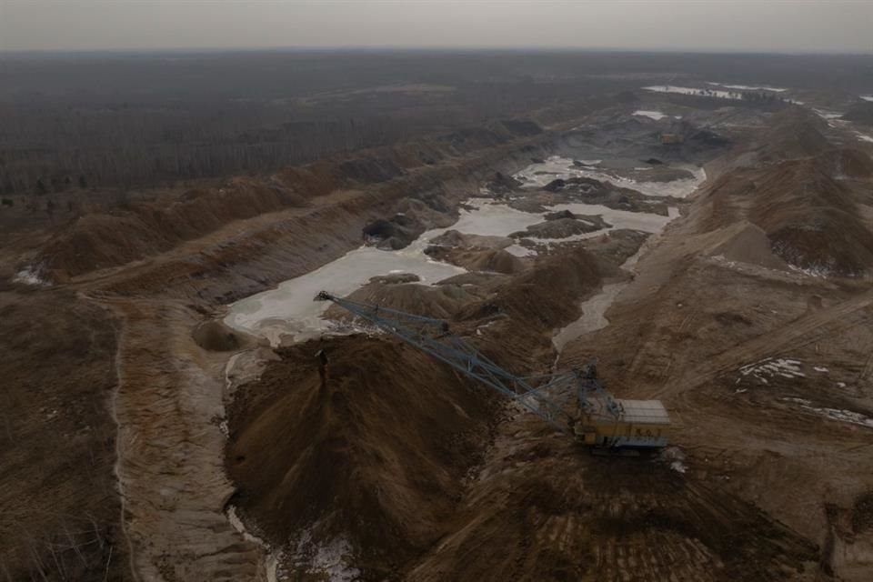 ABD ve Ukrayna, Ukrayna'nın maden rezervlerine erişimini sağlayacak bir yatırım ve yeniden inşa fonu oluşturulacağını duyurdu.