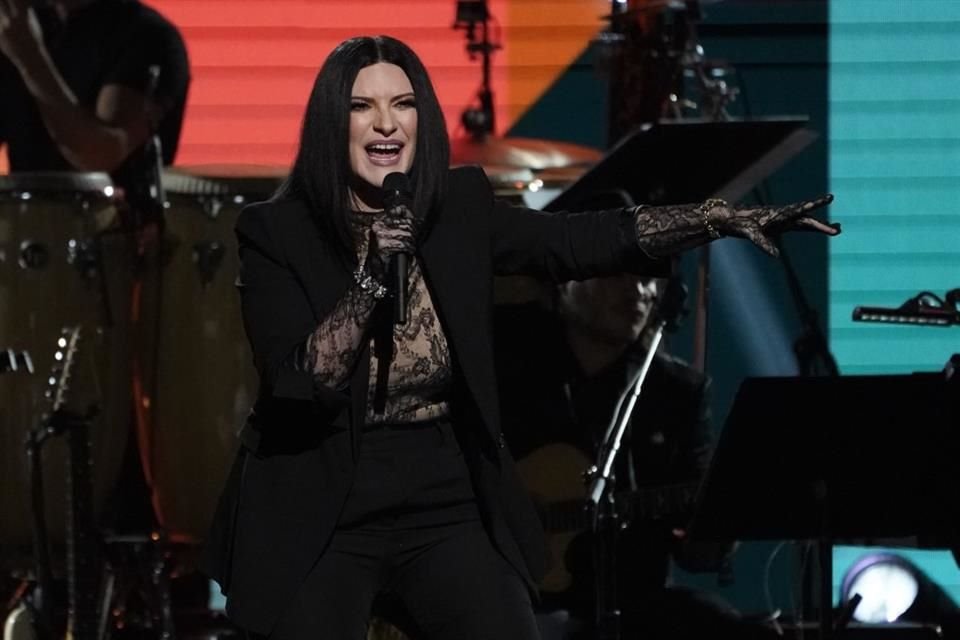 Laura Pausini.