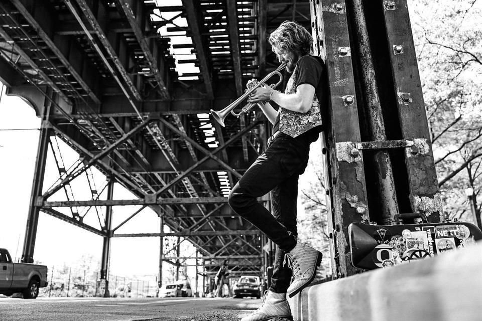 Tony Glausi se presentará el viernes 9 de mayo, a las 21:00 horas, en el Foro Lenin (Mérida 98, Roma), en el marco del ciclo Jazz al sur.