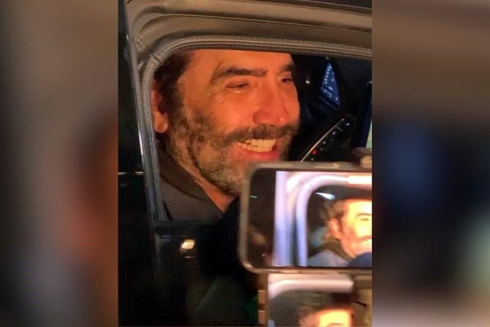 El hijo del fallecido Vicente Fernández fue cuestionado en torno a la controversia por los narcocorridos.