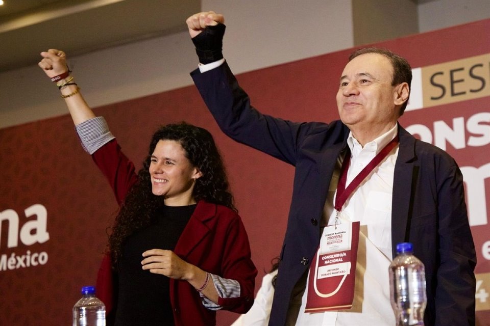 Presidente de Consejo Nacional de Morena dijo que aspirantes a un  cargo de elección pueden levantar la mano pero no en detrimento de otros.