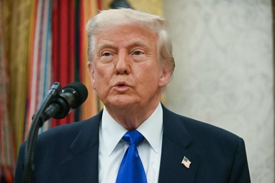 Trump amenazó a los indocumentados que viven en EU con embargar sus bienes y salarios si no optan por autodeportarse en los próximos meses.