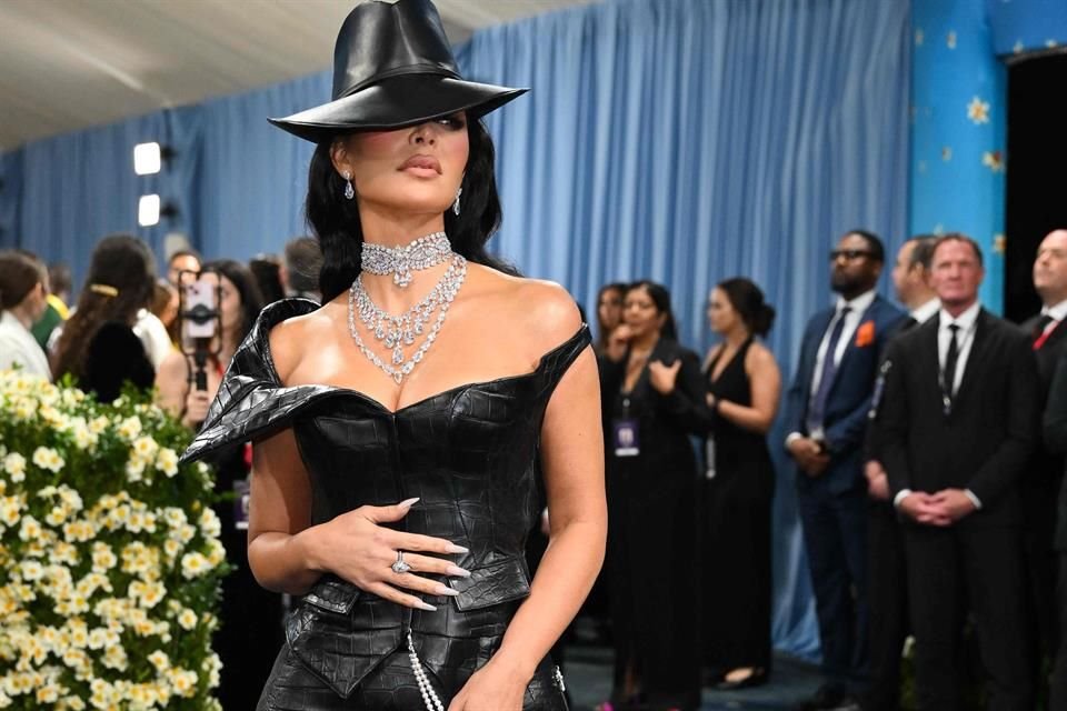 Kim Kardashian se dijo preparada para 'enfrentar' a los hombres que robaron sus joyas en 2016, en el mediático juicio que se desarrolla en París.