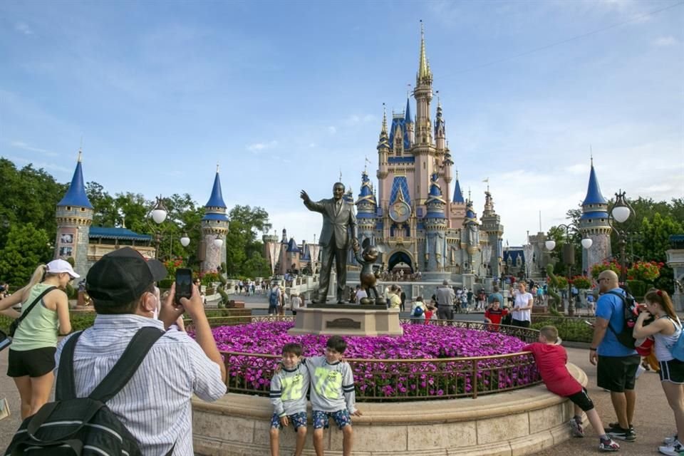 Disney anuncia su séptimo parque temático en los Emiratos Árabes Unidos, el primero en Medio Oriente, ubicado en la turística Isla Yas.