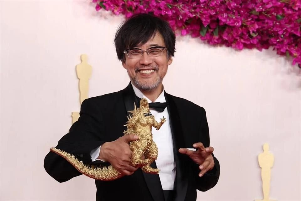 Takashi Yamazaki, director y ganador del Óscar a los Mejores Efectos Visuales por 'Godzilla Minus One', escribirá, dirigirá y producirá los efectos visuales de una nueva atracción de 'Godzilla'.