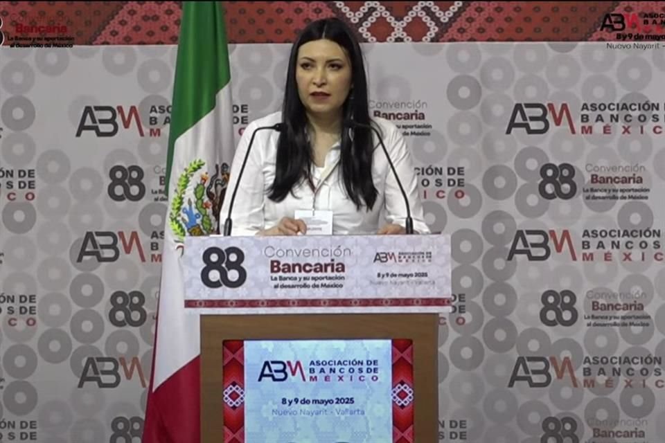 Victoria Rodríguez Ceja expuso que estas posibilidades tecnológicas están reconfigurando el sistema financiero y están generando nuevos desafíos en la operación, regulación y supervisión del sector.