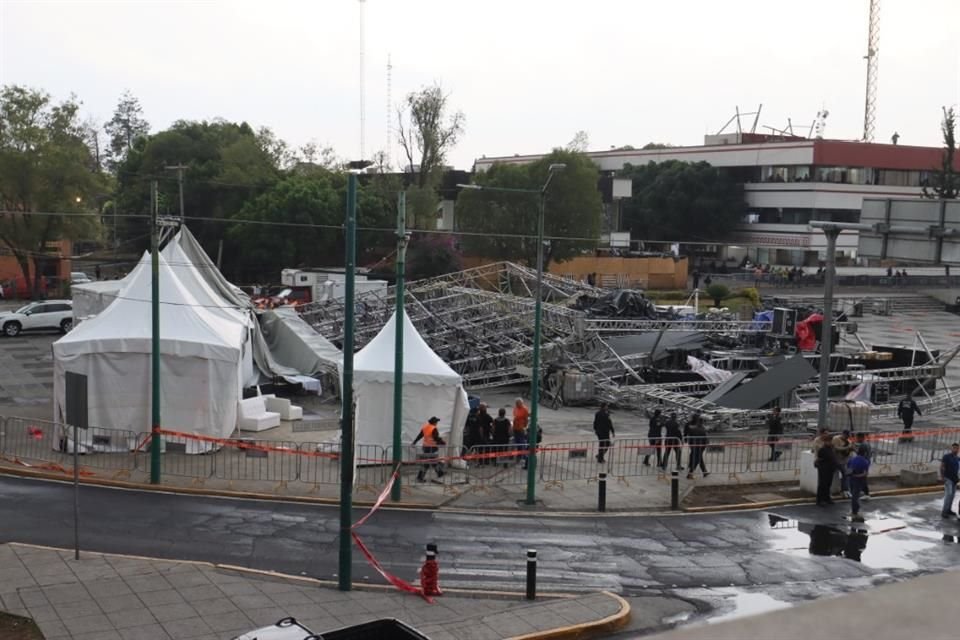 A MINUTOS. Las pruebas de sonido acababan de realizarse en el templete, apenas unos momentos antes del colapso.