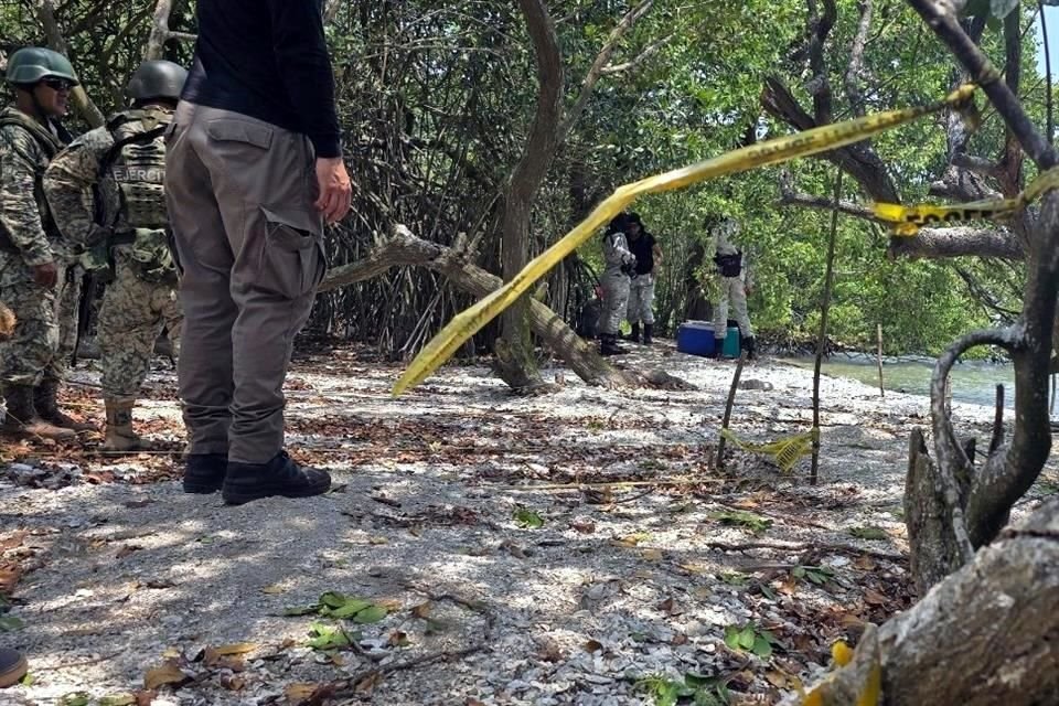 Los colectivos reportaron el hallazgo de restos humanos.