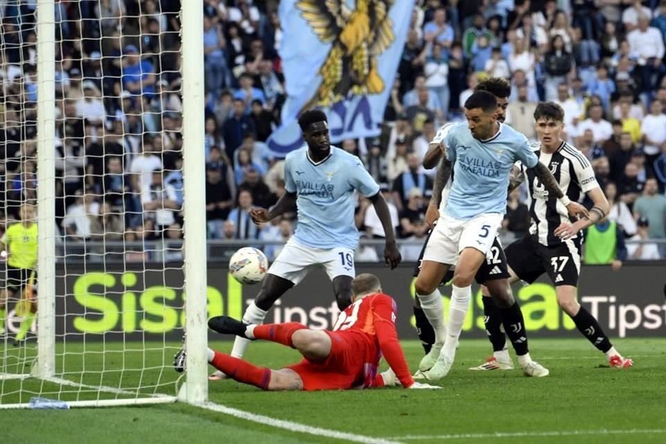 Lazio podría quitarle el puesto de Champions a la Juventus.