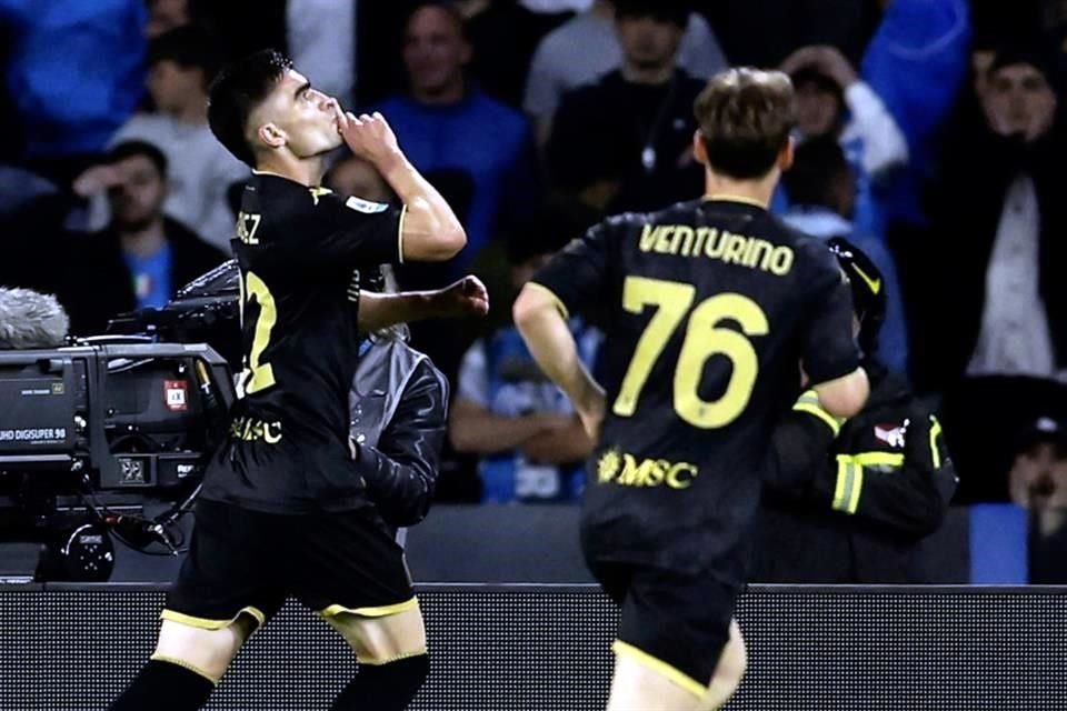Johan Vásquez provocó el empate en el Diego Armando Maradona.
