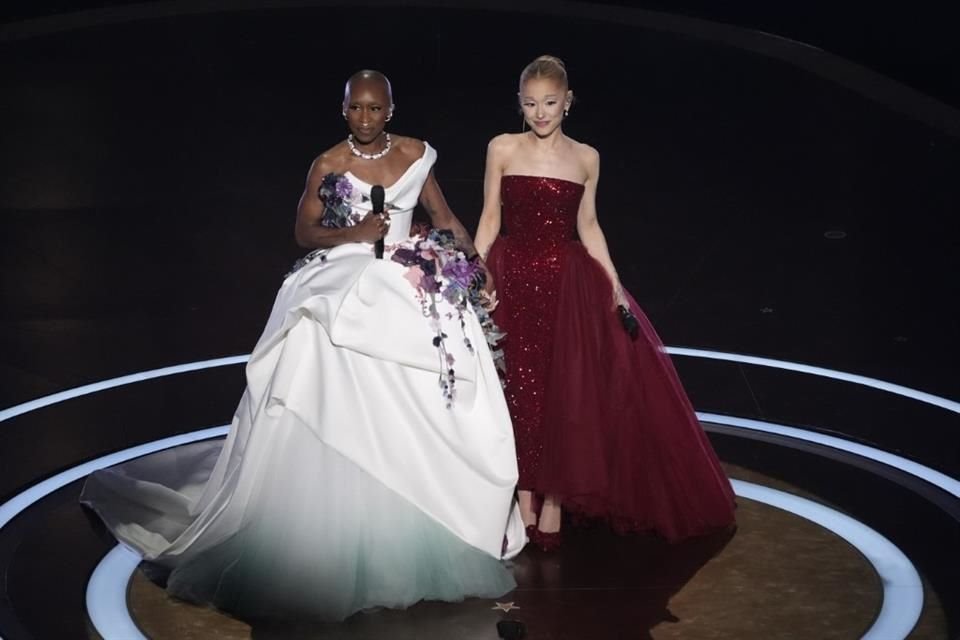 Erivo y Grande estarán acompañadas por sus compañeros de reparto y algunos invitados sorpresa para un especial filmado en el teatro Peacock de Los Ángeles.