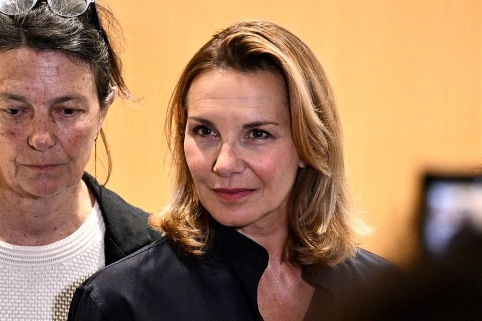 Amelie, quien acusó a Depardieu, estuvo presente en el veredicto.