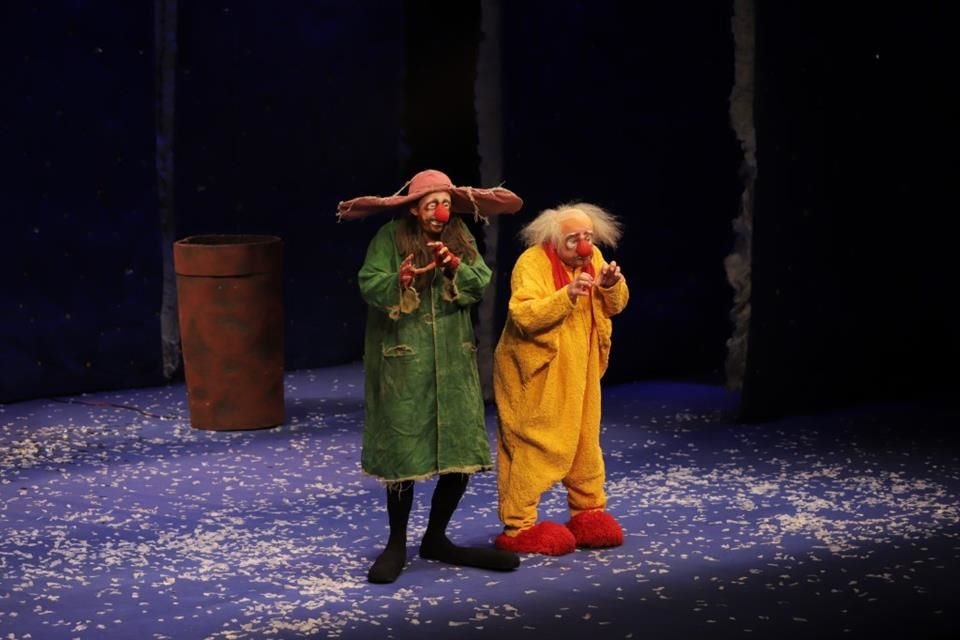 Ganador del Oliver Award y del Drama Desk Award, 'Slava's Snowshow' estará en cartelera hasta el domingo 25 de mayo en el teatro ubicado detrás de Bellas Artes.