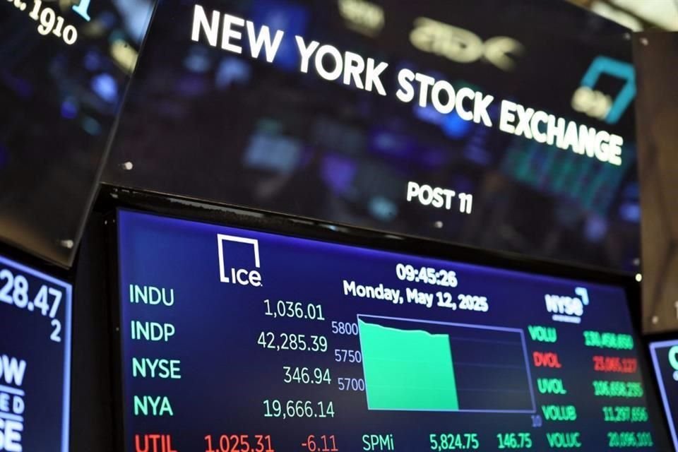 Inversionistas extranjeros tienen nueva razón para ver con recelo deuda de EU, pues pueden tener mejores rendimientos en sus propios países.