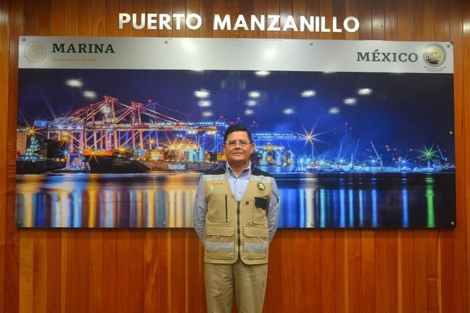 Almirante Guillermo Mejía George, nuevo titular de  la Administración del Sistema Portuario Nacional Manzanillo.
