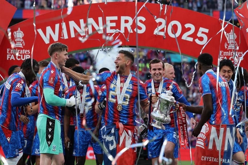 La felicidad de los jugadores del Crystal Palace.