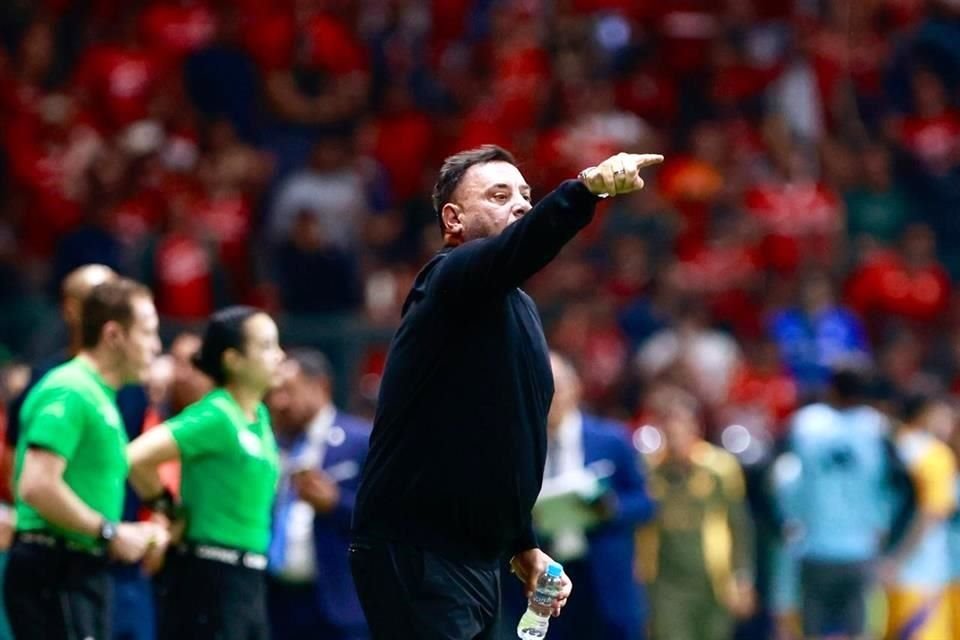 Antonio Mohamed se pudo vengar de los Tigres y va por su cuarto título de Liga MX tras ser campeón con Tijuana, América y Monterrey.